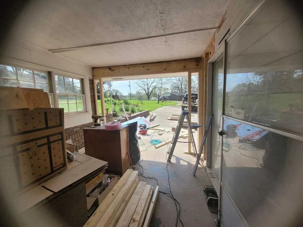 Air movers and dehumidifier for Drying & Dehumidification in Wilsonville